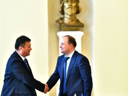 От Урлашова до Молчанова: Ярославль больше десяти лет пытается породниться с китайским Нанкином