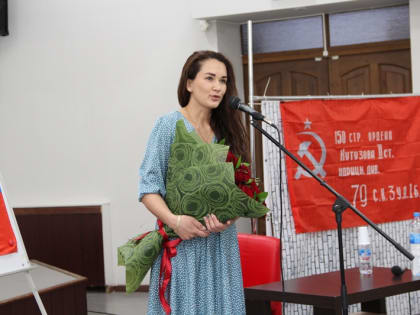 Презентация поэтического сборника «Любовь побеждает» Михаила Пеймера