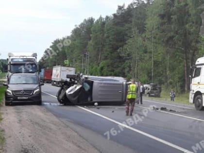 В аварии на М-8 пострадали 5 человек