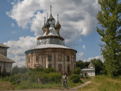 В КАЗАНСКОМ ХРАМЕ С. КУРБА ПРОЙДЕТ СУББОТНИК