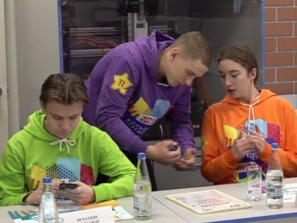 Глава региона поздравил школьников из Ярославля и Рыбинска с победой на всероссийском конкурсе "Большая перемена"