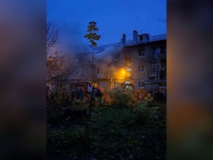 В Ярославле из-за пожара в многоквартирном доме эвакуировали 11 человек