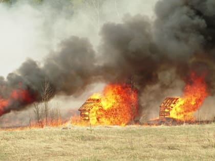 Чрезвычайная пожароопасность 5 класса ожидается в Пошехонском районе с 25 по 27 июня