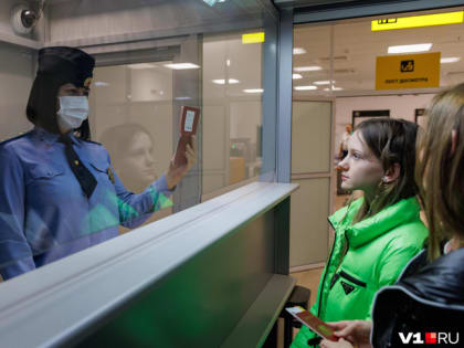 В полиции назвали фейком сообщения о массовых случаях изъятия загранпаспортов у россиян