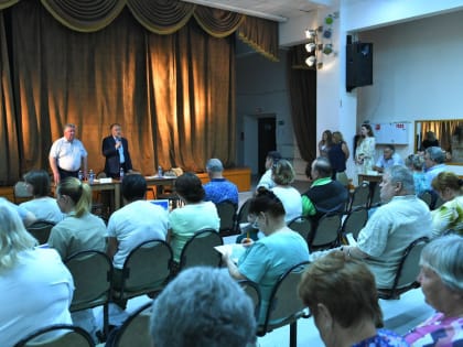 Артём Молчанов провёл заключительный выездной приём граждан