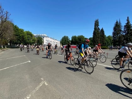 В центре Ярославля прошел городской велопробег