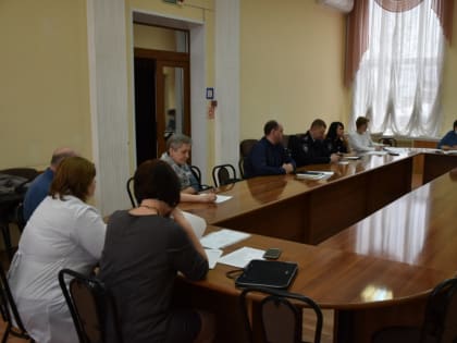 Санитарно-противоэпидемическая комиссия: профилактика гепатита, ОРВИ и бруцеллеза