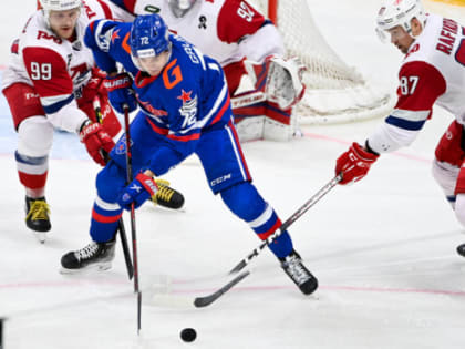 «Локомотив» обыграл СКА и обеспечил себе место в плей-офф