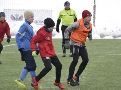 Зимний футбол: 55 команд, пять возрастных групп