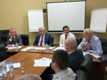 Центральный выборный штаб КПРФ заслушивает информацию с мест
