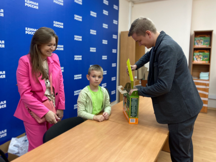 В Ярославле продолжается акция «Собери ребенка в школу»