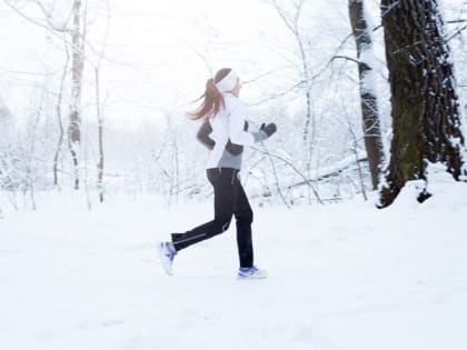 Трезвая пробежка и зимний футбол: рассказали о спортивных мероприятиях в новогодние каникулы в Ярославле
