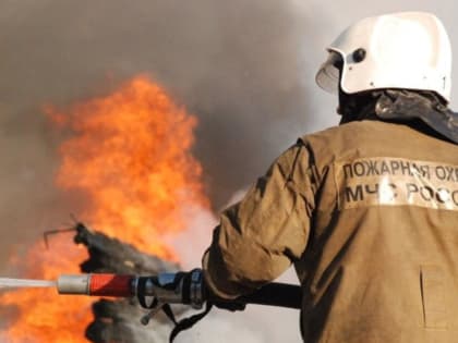 В Рыбинске горела мебельная фабрика «Свобода»