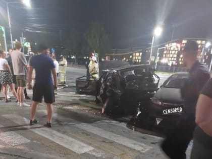 «Пассажир в коме»: в ночном ДТП в Ярославле столкнулись четыре автомобиля