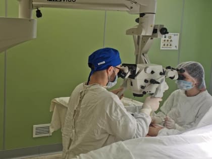 Ультрасовременный микроскоп расширит возможности микрохирургов ярославской больницы имени Соловьева