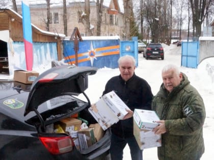 Для бойцов 299-го парашютно-десантного полка отправили новогодние подарки из Ярославля