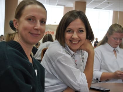 С Днём волонтера!