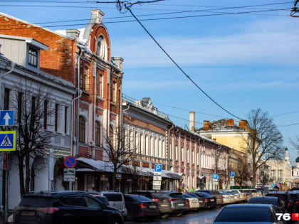 «Стоянка на тротуарах — уже норма»: в центре Ярославля хотят изменить транспортную схему