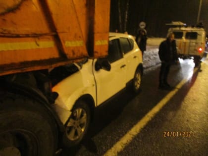 Проснулся под «КАМАЗом»: водитель заплатит пассажирке из Ярославля четверть миллиона рублей