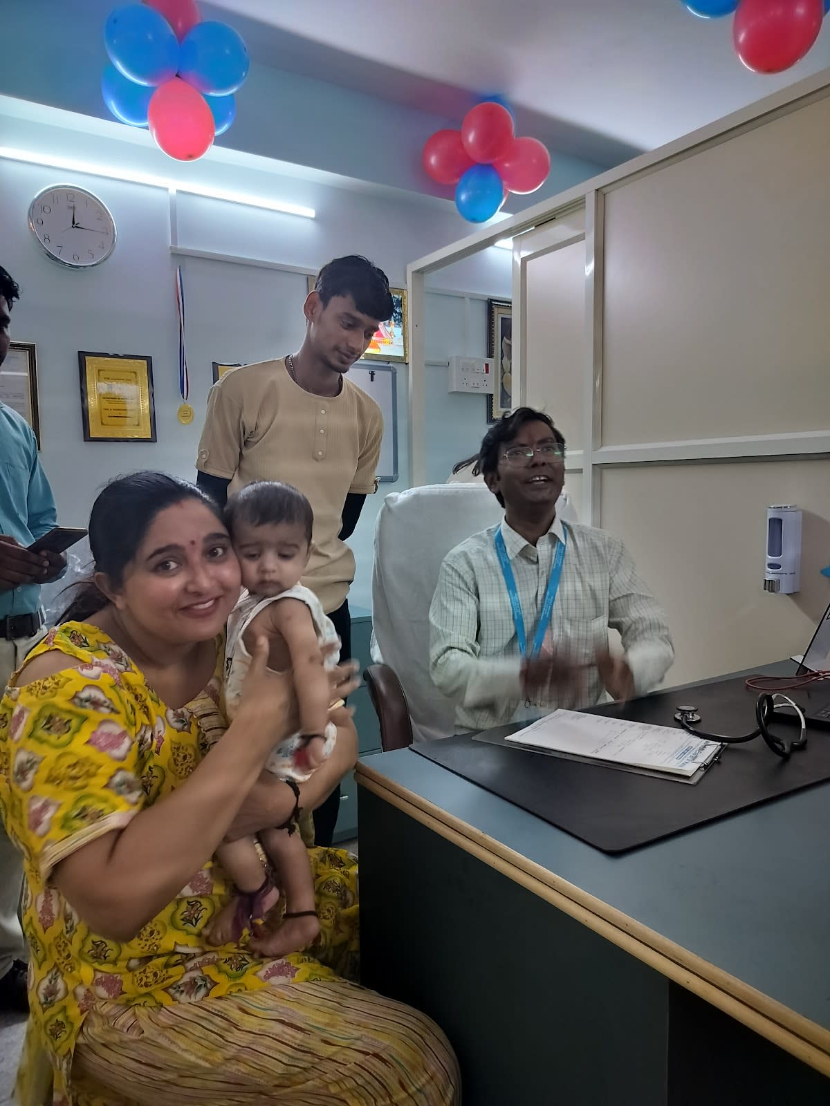 Baccho Ki Clinic (By Dr Manish) | Best Child Clinic | Best Doctor Clinic, Surajpur, Greater Noida photo 4