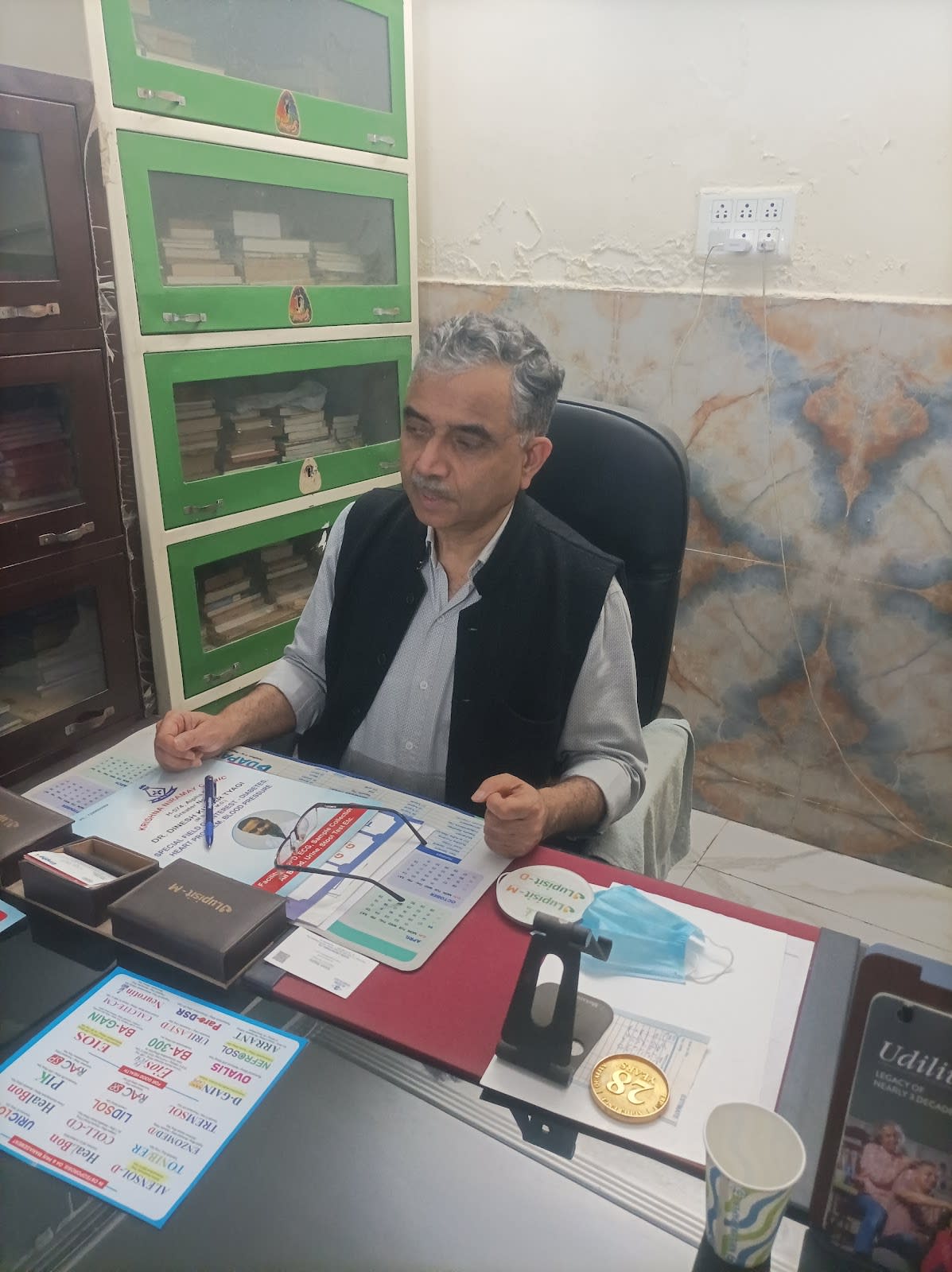 Dr. Dinesh Kumar Tyagi | Best Doctors | Best Physician | General Physician | Diabetes Clinic In Greater Noida