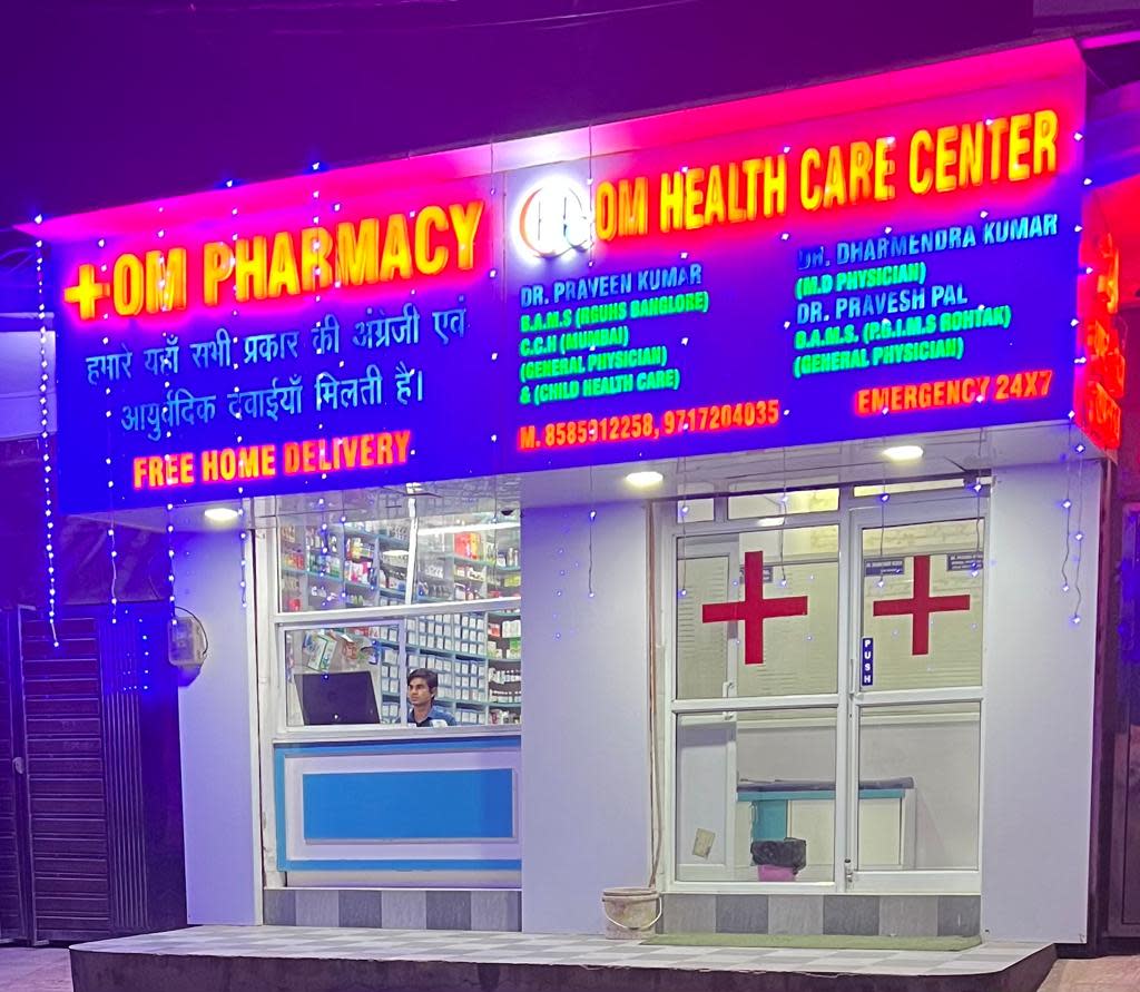 Dr. Praveen Kumar- Best General Physician In Greater Noida | Om Health Care Center