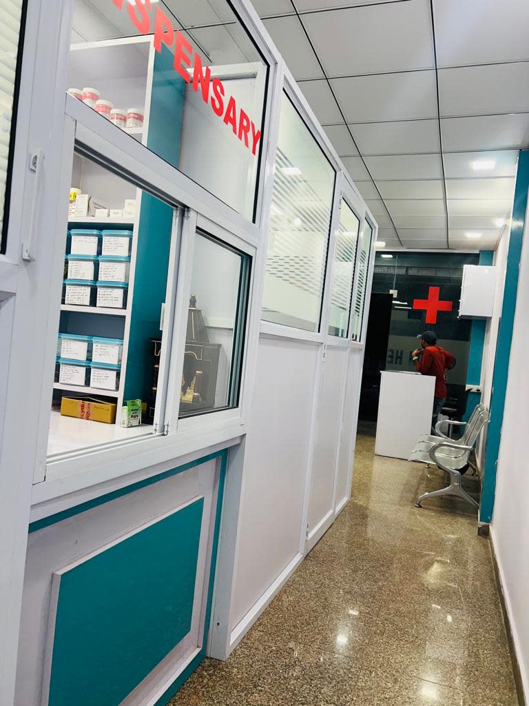 Dr. Praveen Kumar- Best General Physician In Greater Noida | Om Health Care Center thumbnail 3