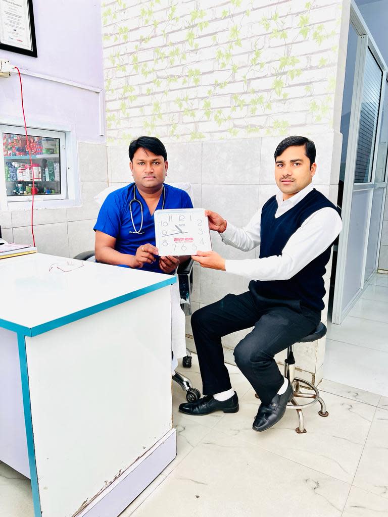Dr. Praveen Kumar- Best General Physician In Greater Noida | Om Health Care Center photo 4