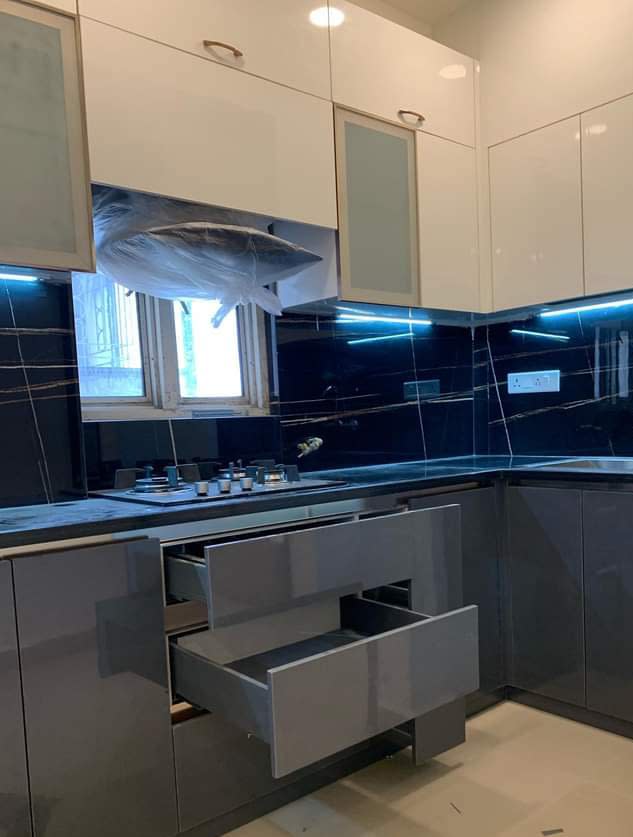 Saaz Homez Interior thumbnail 3