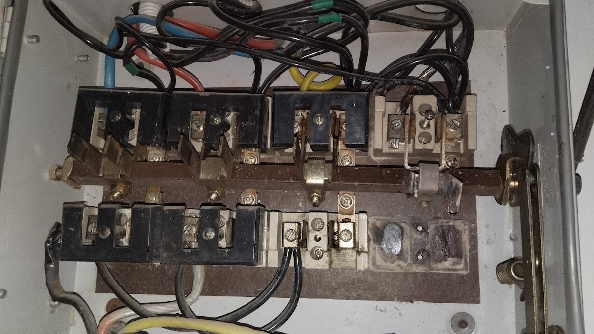 Trivedi Electrician thumbnail 2