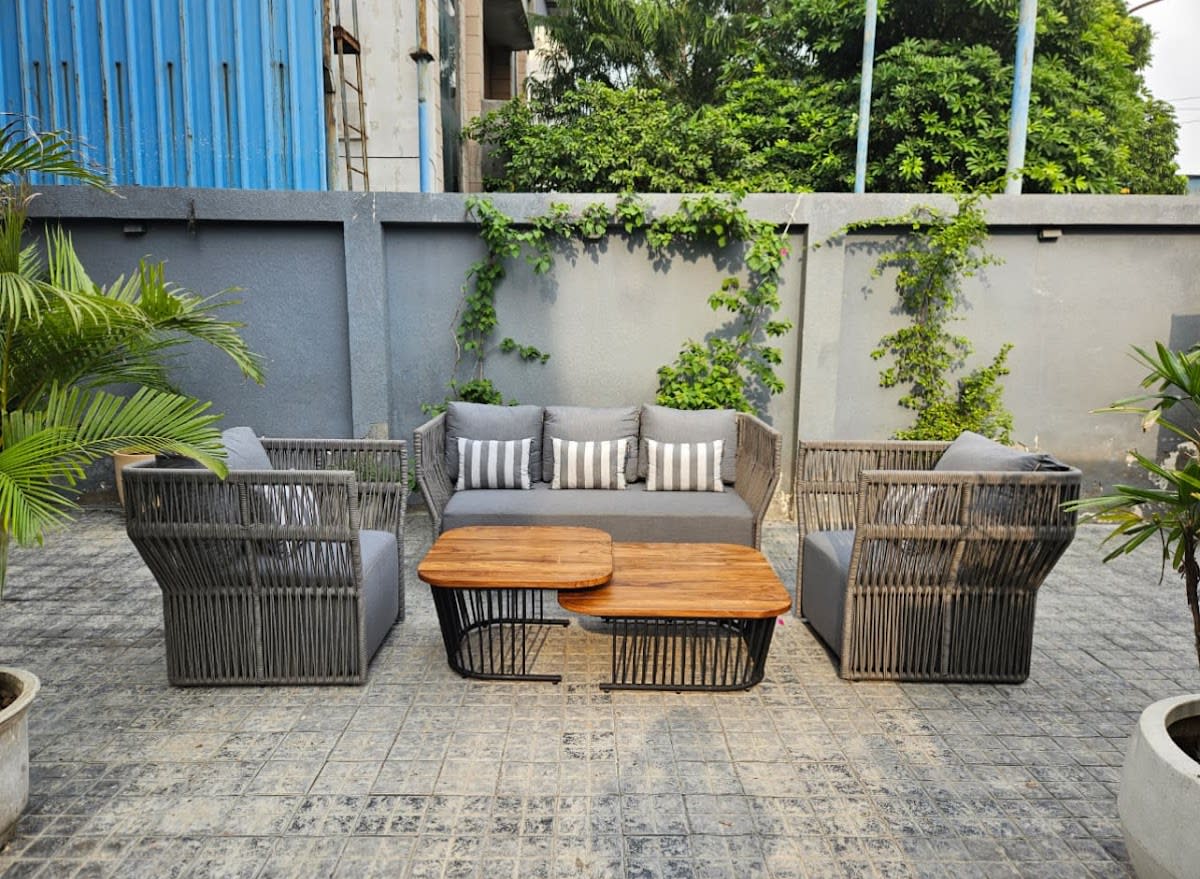 S.M Interior Decor - Interior Designer Greater Noida West thumbnail 2