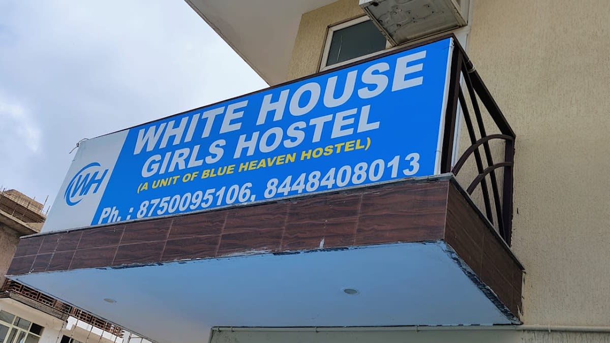 White House Girls And Boys Hostel
