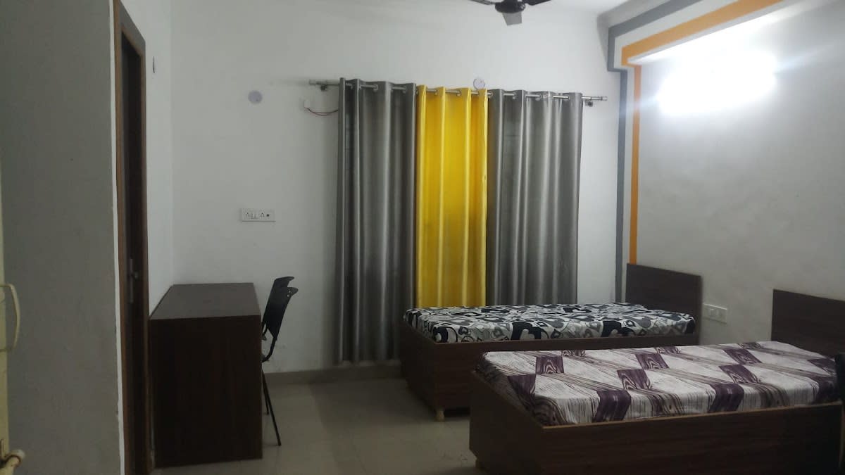 Nalanda House Boys/Girls Hostel thumbnail 2