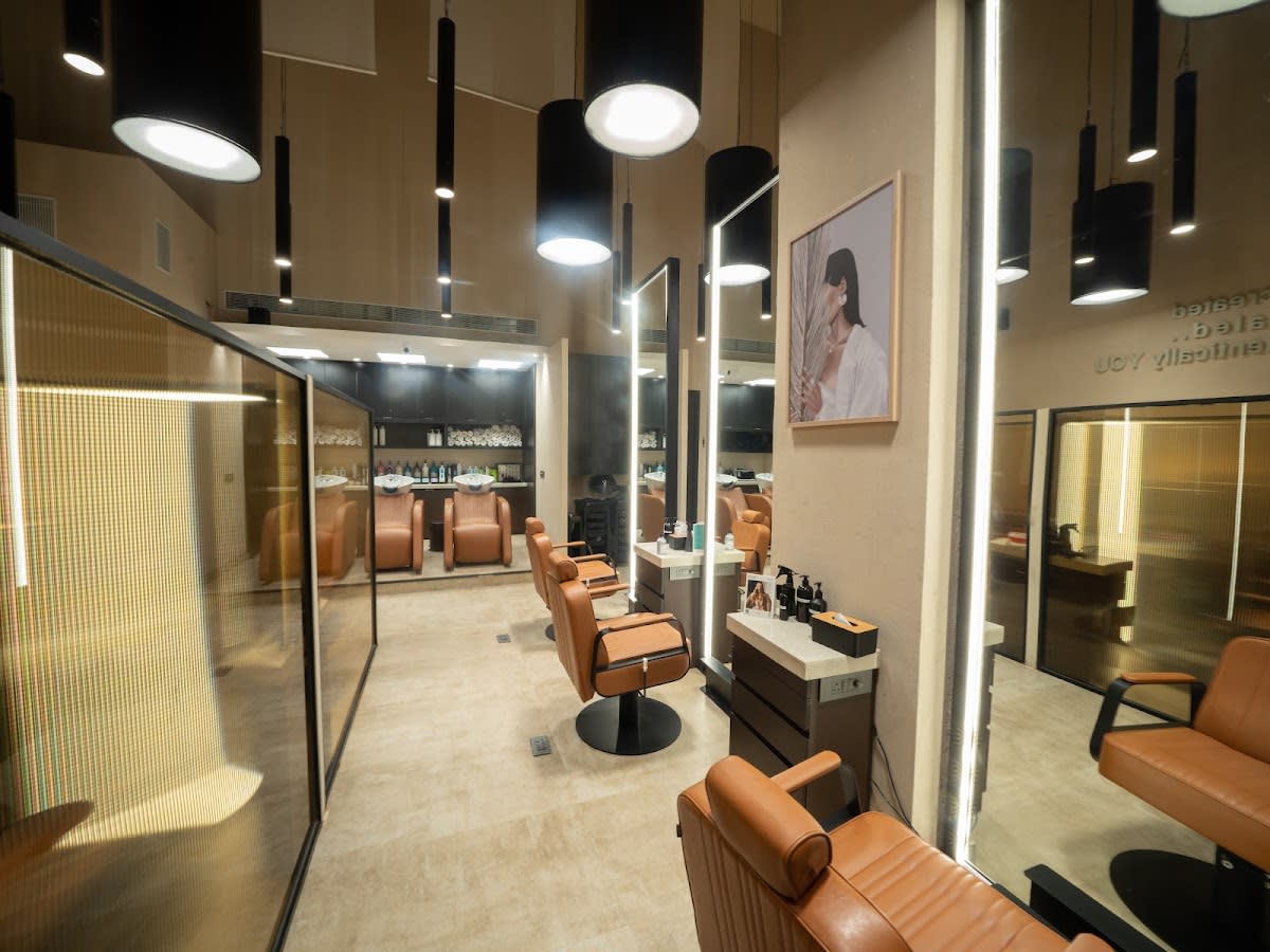 Hair Candy Luxury Salon (Greater Noida) thumbnail 2
