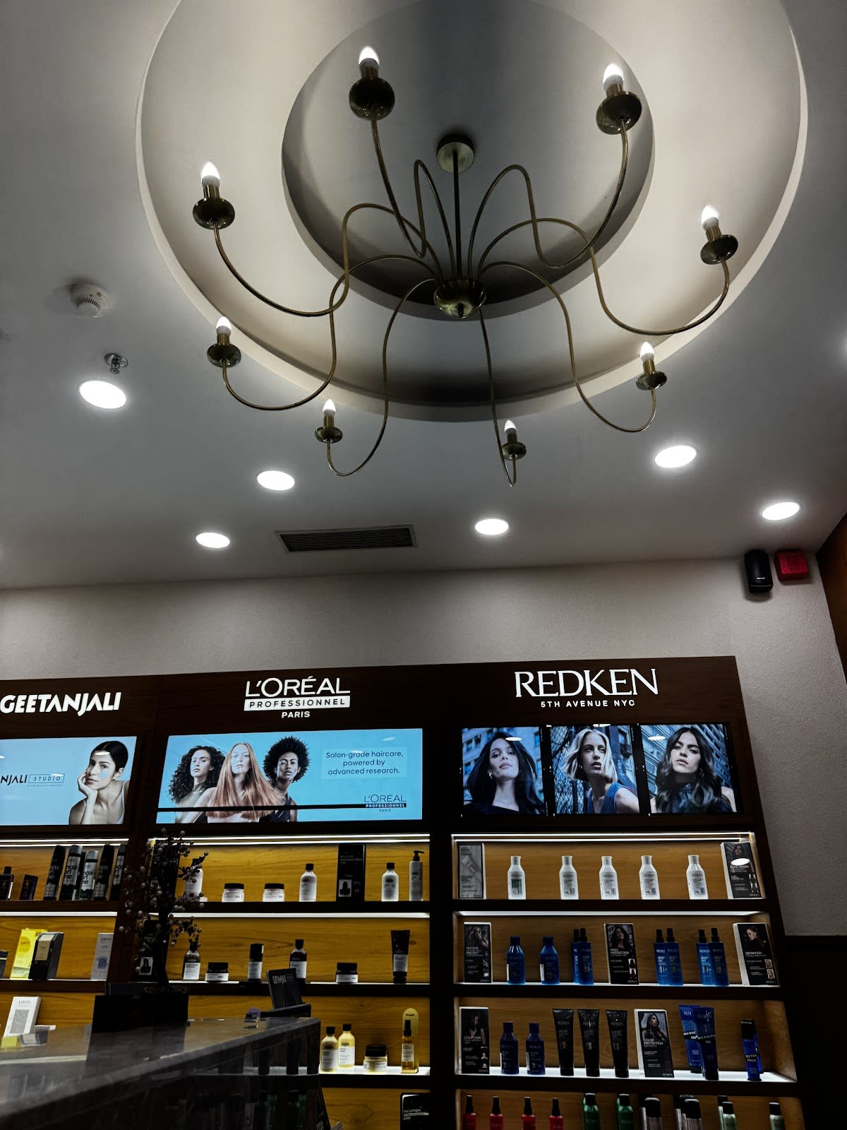 Geetanjali Studio | Ithums Galleria, Greater Noida photo 5