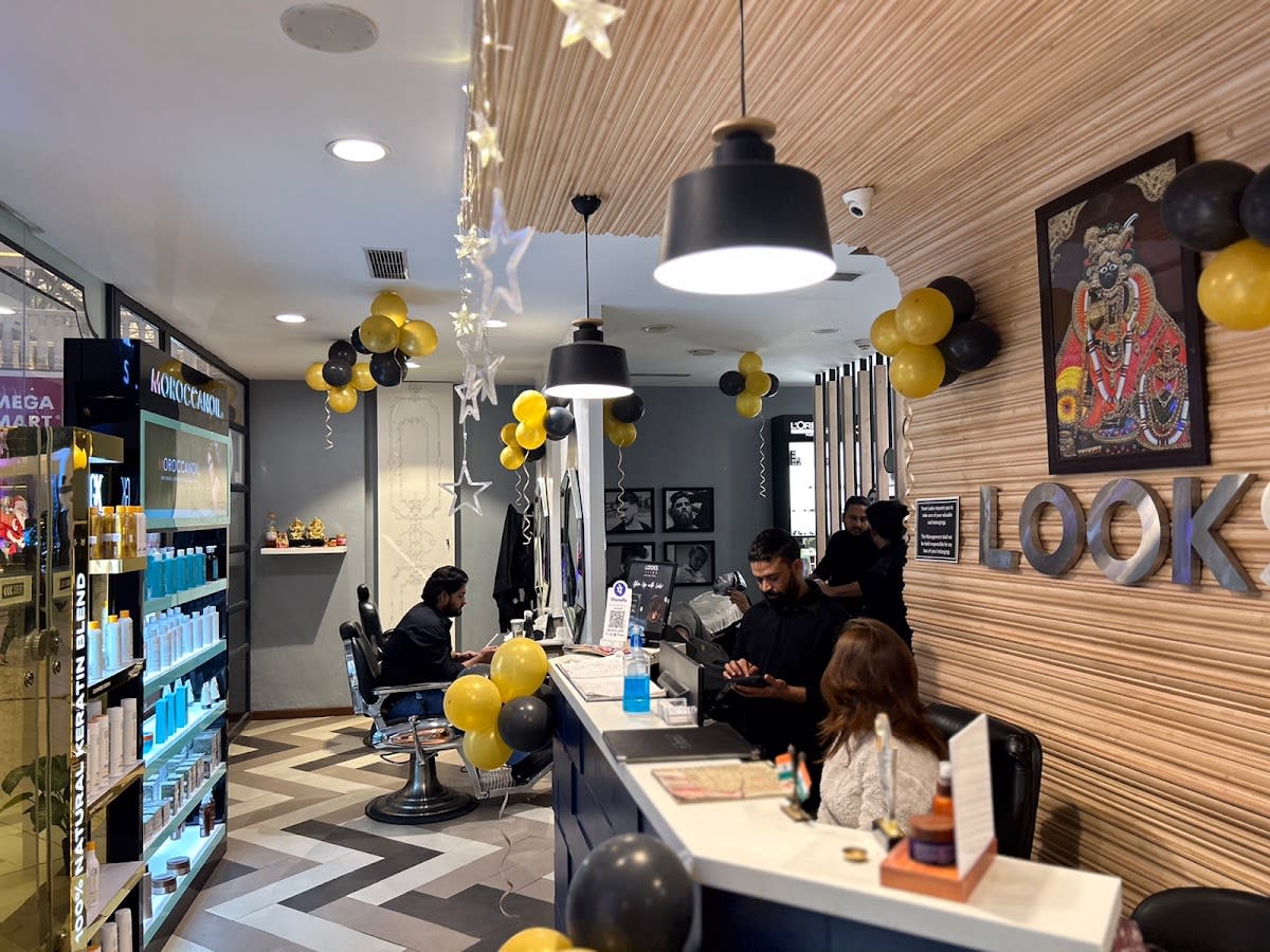 Looks Salon, Greater Noida