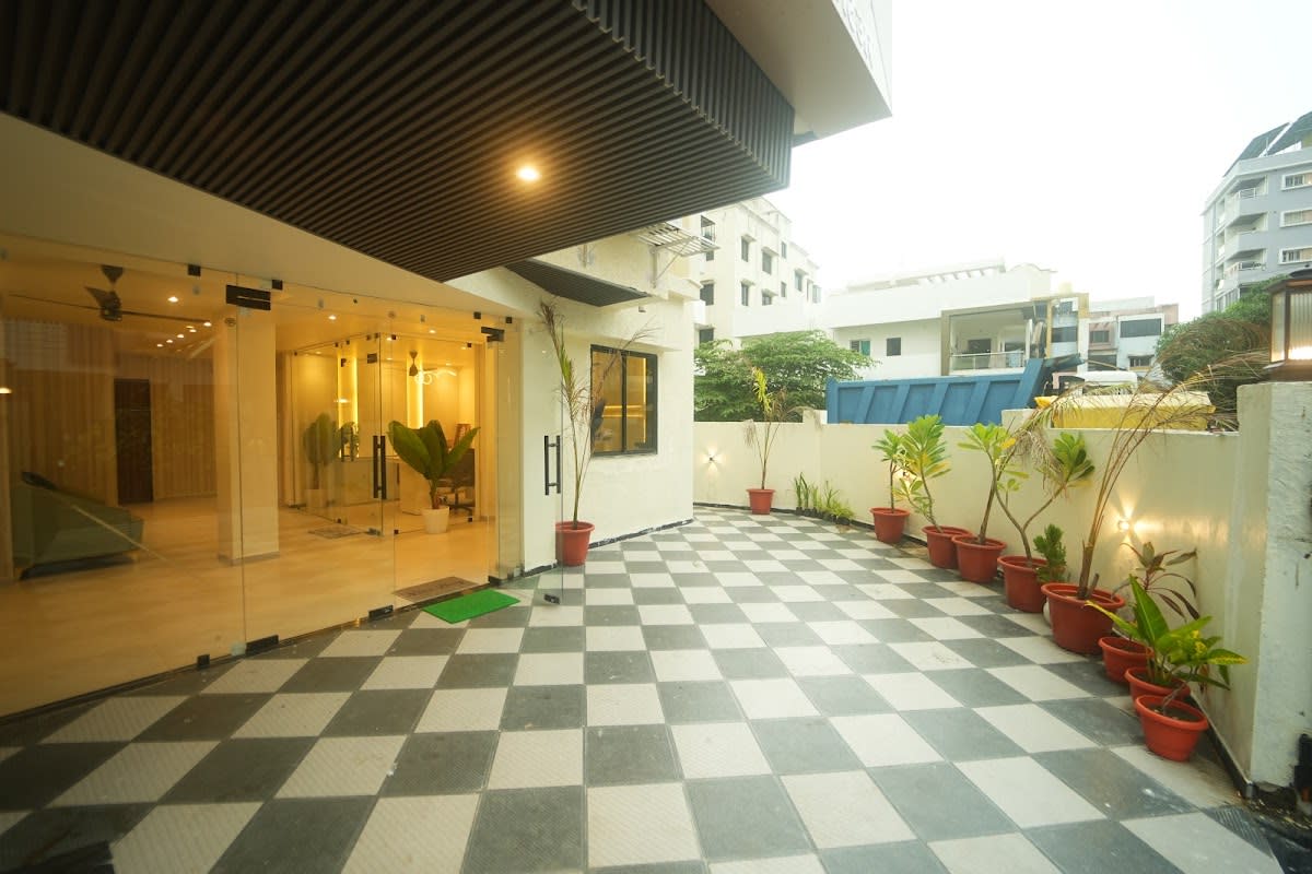 Hotel Pritesh Solitaire