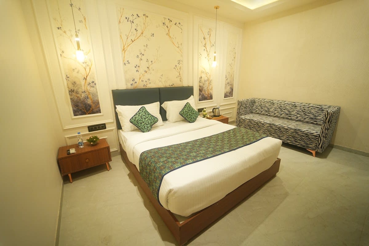 Hotel Pritesh Solitaire photo 2