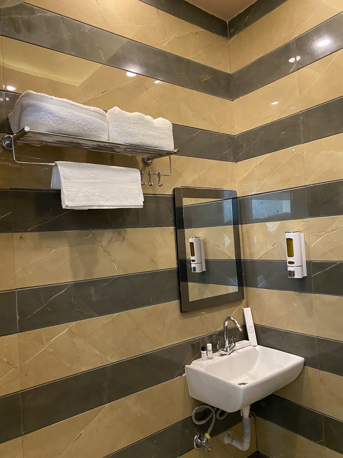 Crescent Inn photo 4