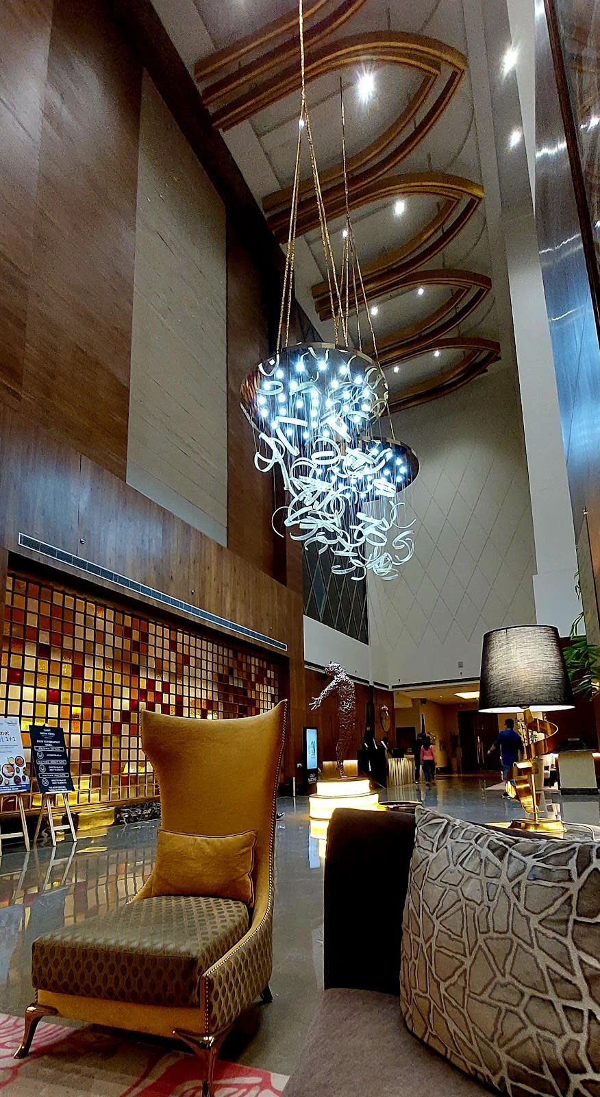 Gaurs Sarovar Premiere Hotel - Gaur City photo 5