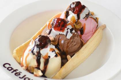 Banana Split Sundae at CJ's Koinange