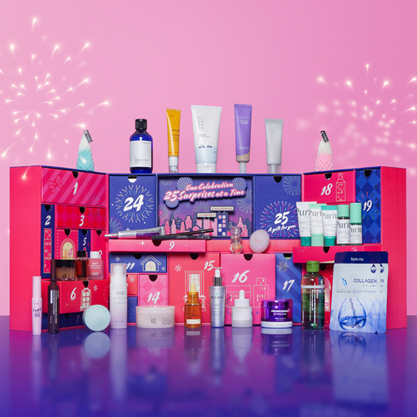 The Stylevana Advent Calendar 2026 box with its double doors