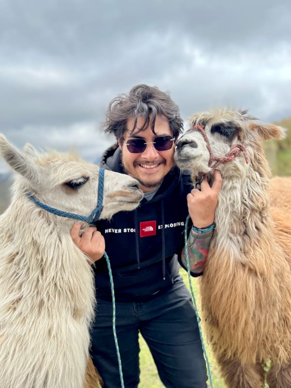 Allan, creador de contenido y desarrollador de NomadAZ