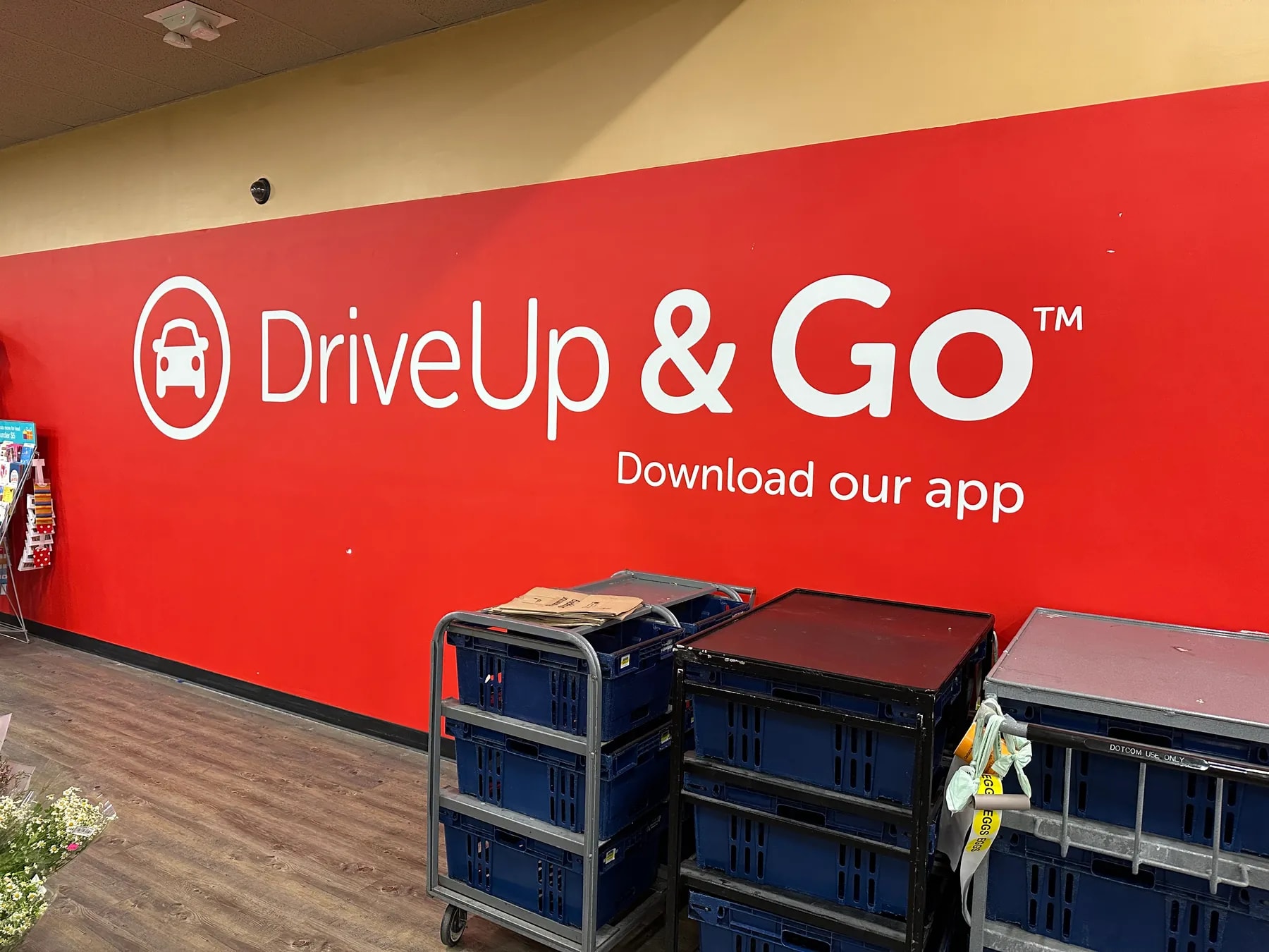 Finished Safeway vinyl wall graphic installation