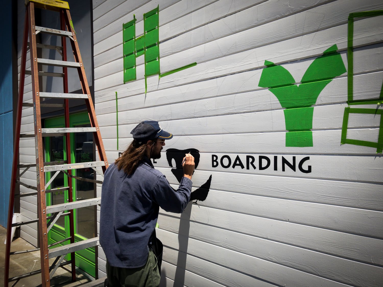 hand painting a logo for small business .jpg