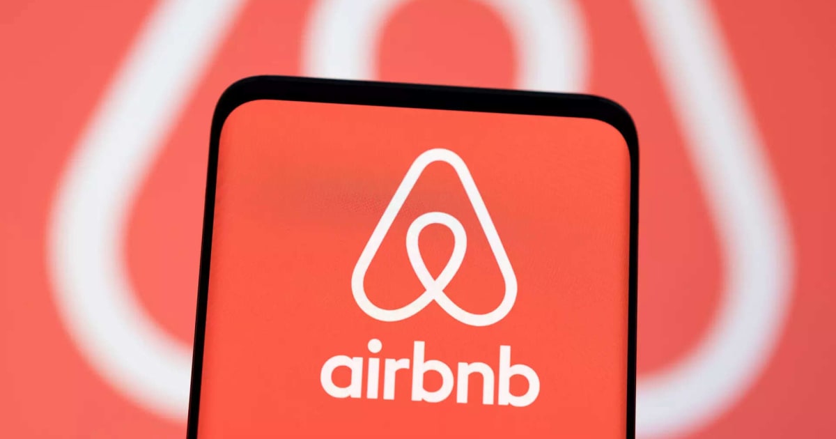 The Airbnb AI Shock: Why Indian IT Stocks Face a Structural Margin Crisis