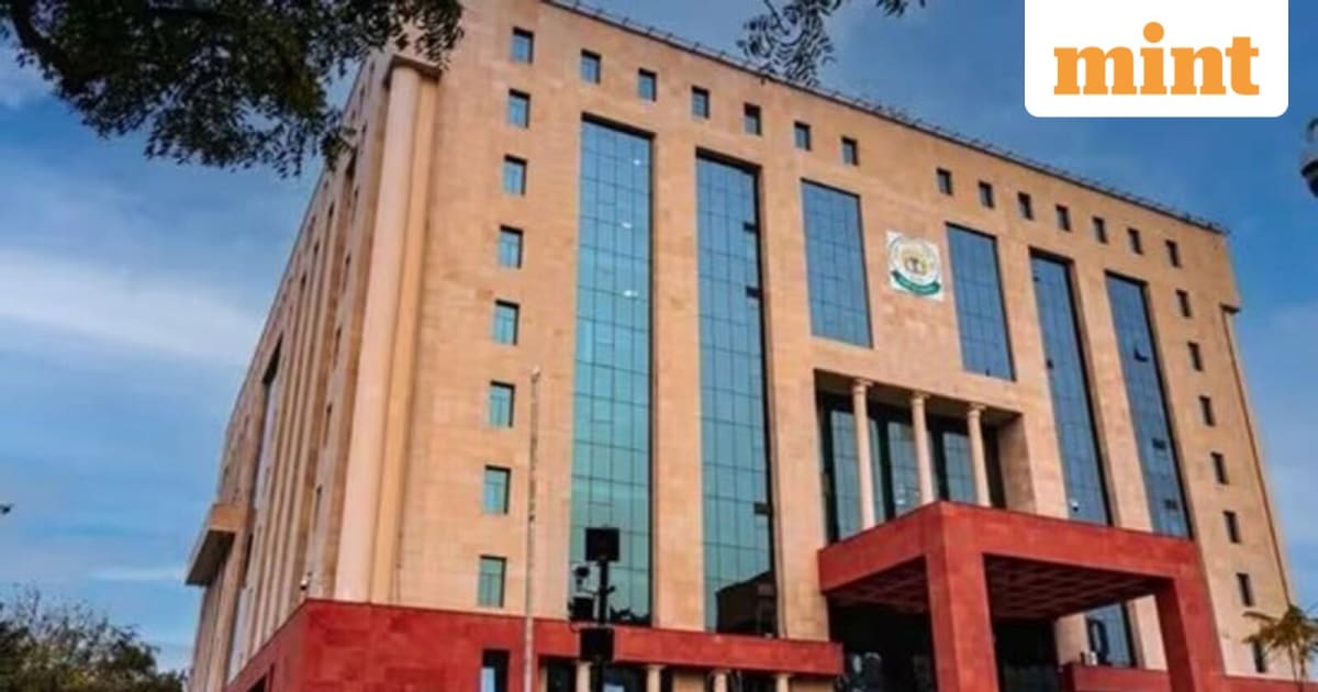 CBSE Tender Transparency: How the CIC Ruling Impacts Indian Paper Stocks