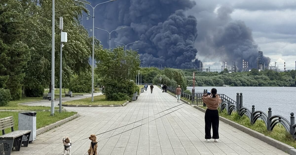 Russian Refinery Attacks: How the Global Fuel Crisis Impacts Indian Stocks