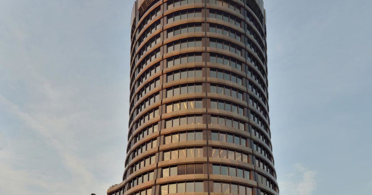 BIS Stablecoin Warning: Why Your Crypto Holdings Face New Regulatory Risks