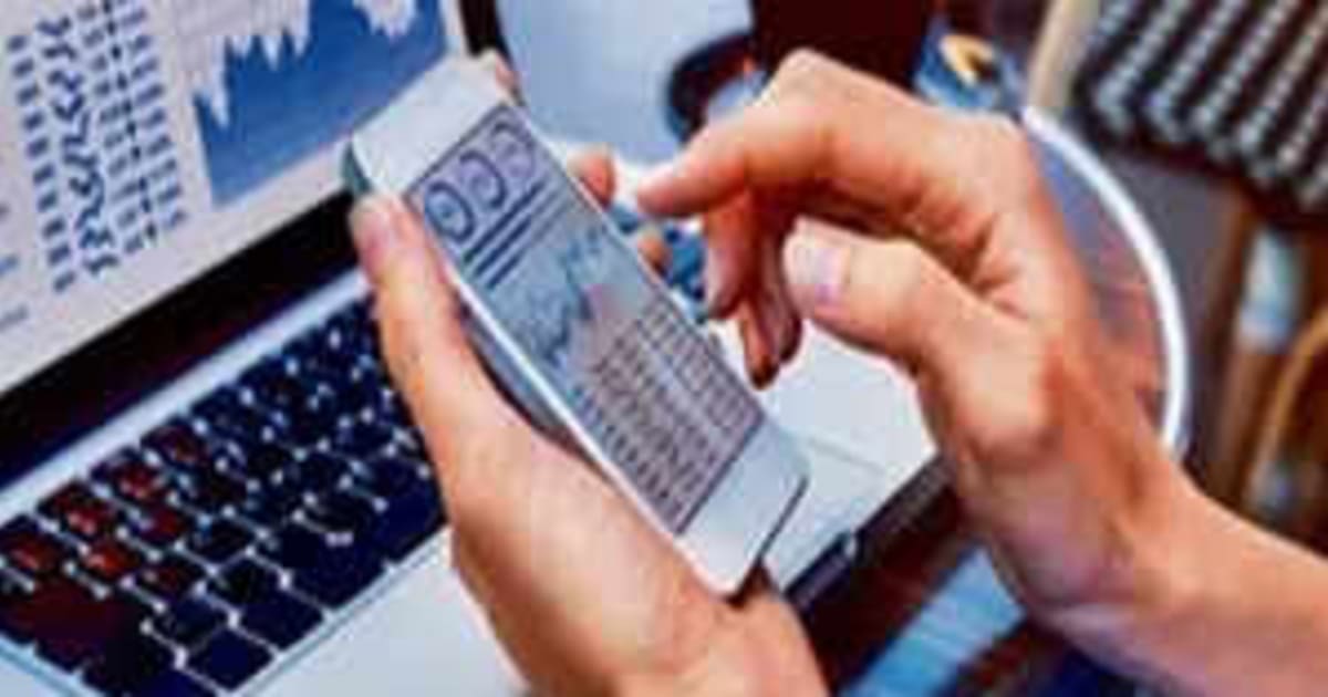 Indian Market Cap Erosion: Top Firms Lose โน88,000 Cr โ What's Next?